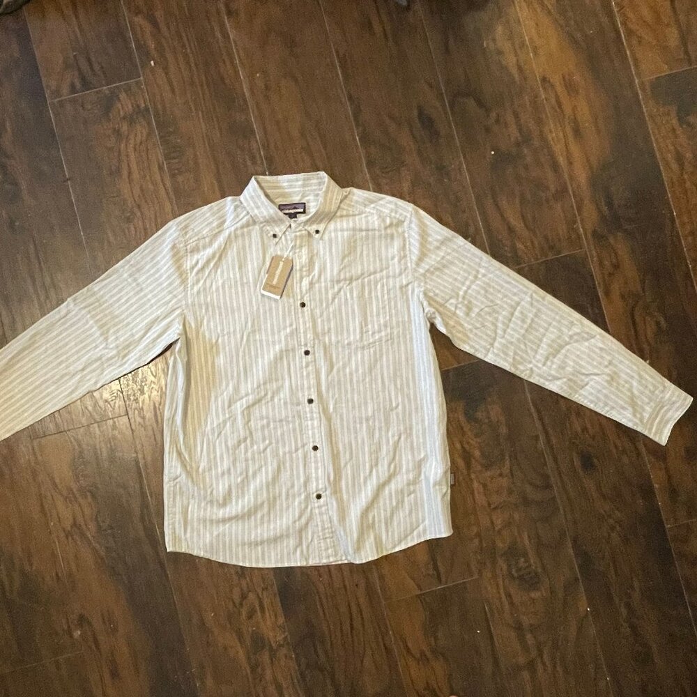 Men's Patagonia Cotton Long-Sleeve Shirt, Large, NWT